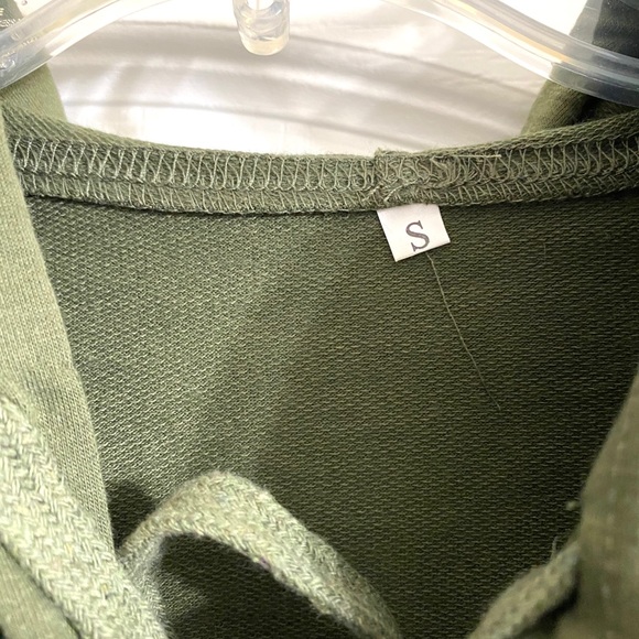 cropped hoodie - Picture 2 of 2